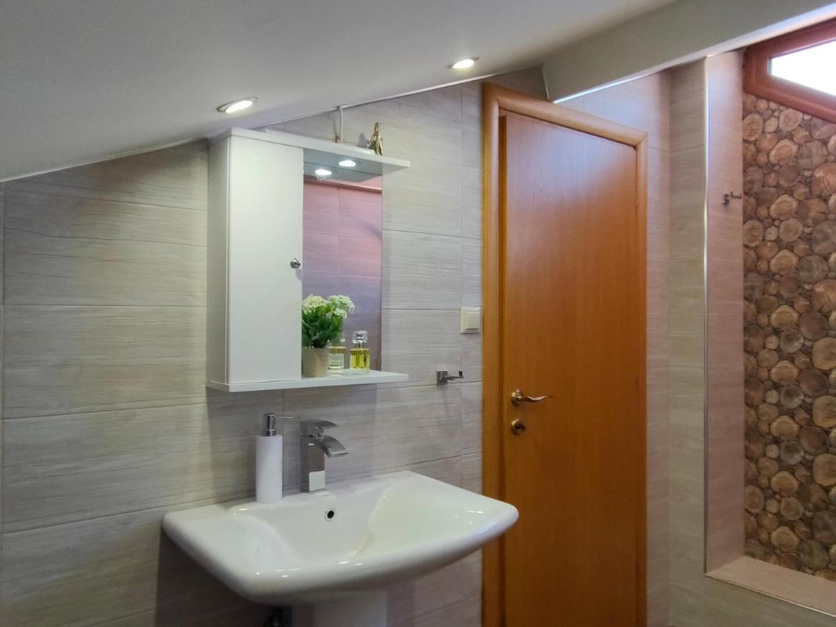 Vesta Appartement Thessaloniki Buitenkant foto